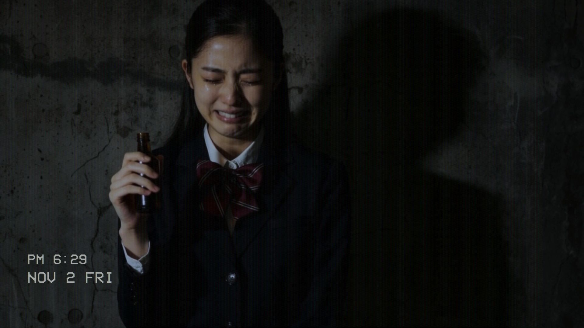 万引き女子校生のお仕置き謝罪動画 13
